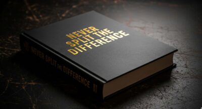 Negotiation: Never Split the Difference : Book Summary and Review