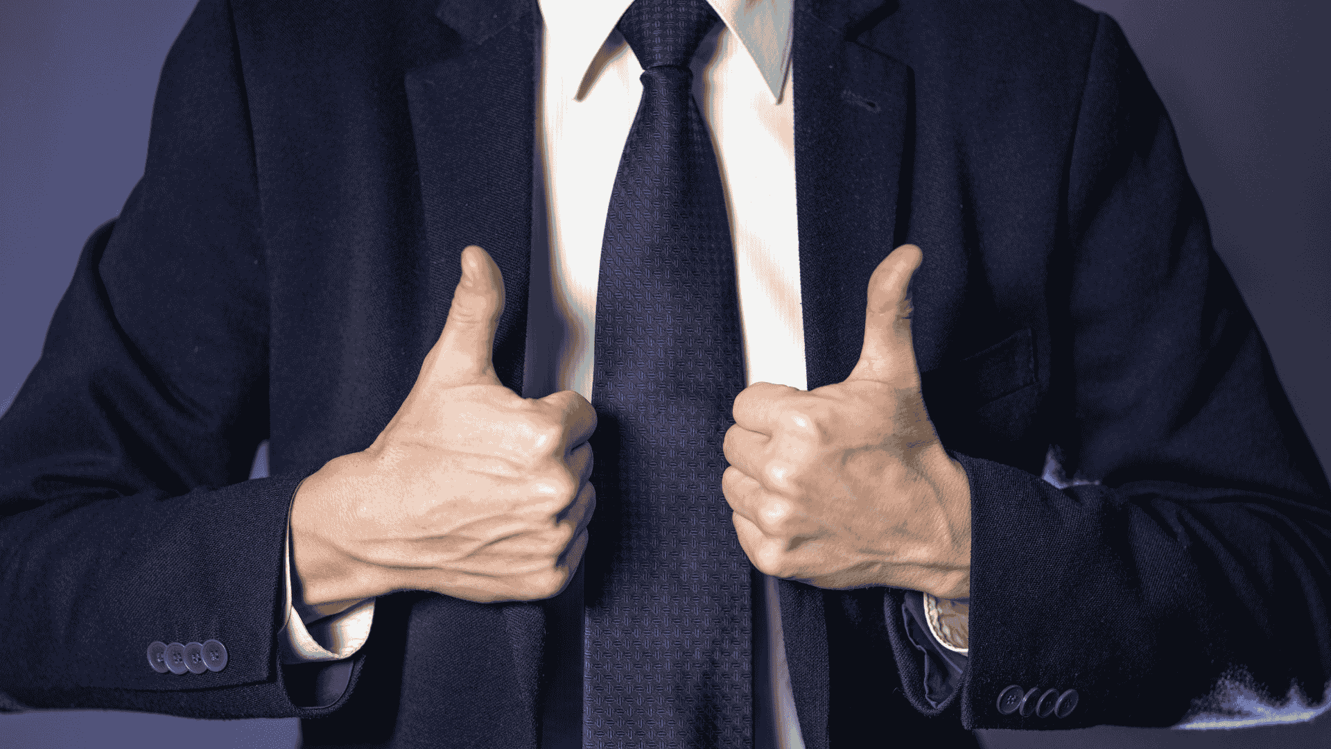 Verbal vs. Nonverbal Communication: What’s the Difference?